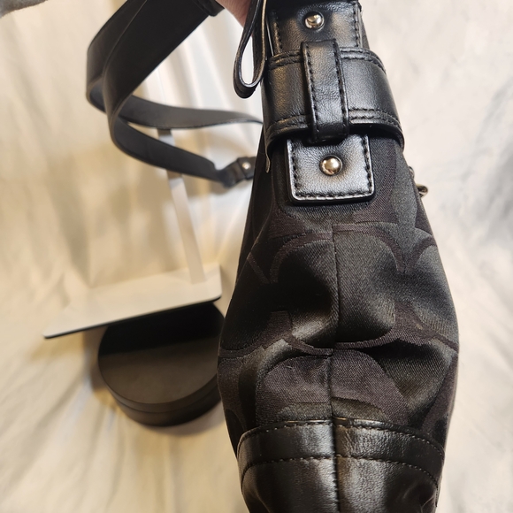 Coach Signature Optic Chain Shoulder Bag Black And Silver - Picture 5 of 10